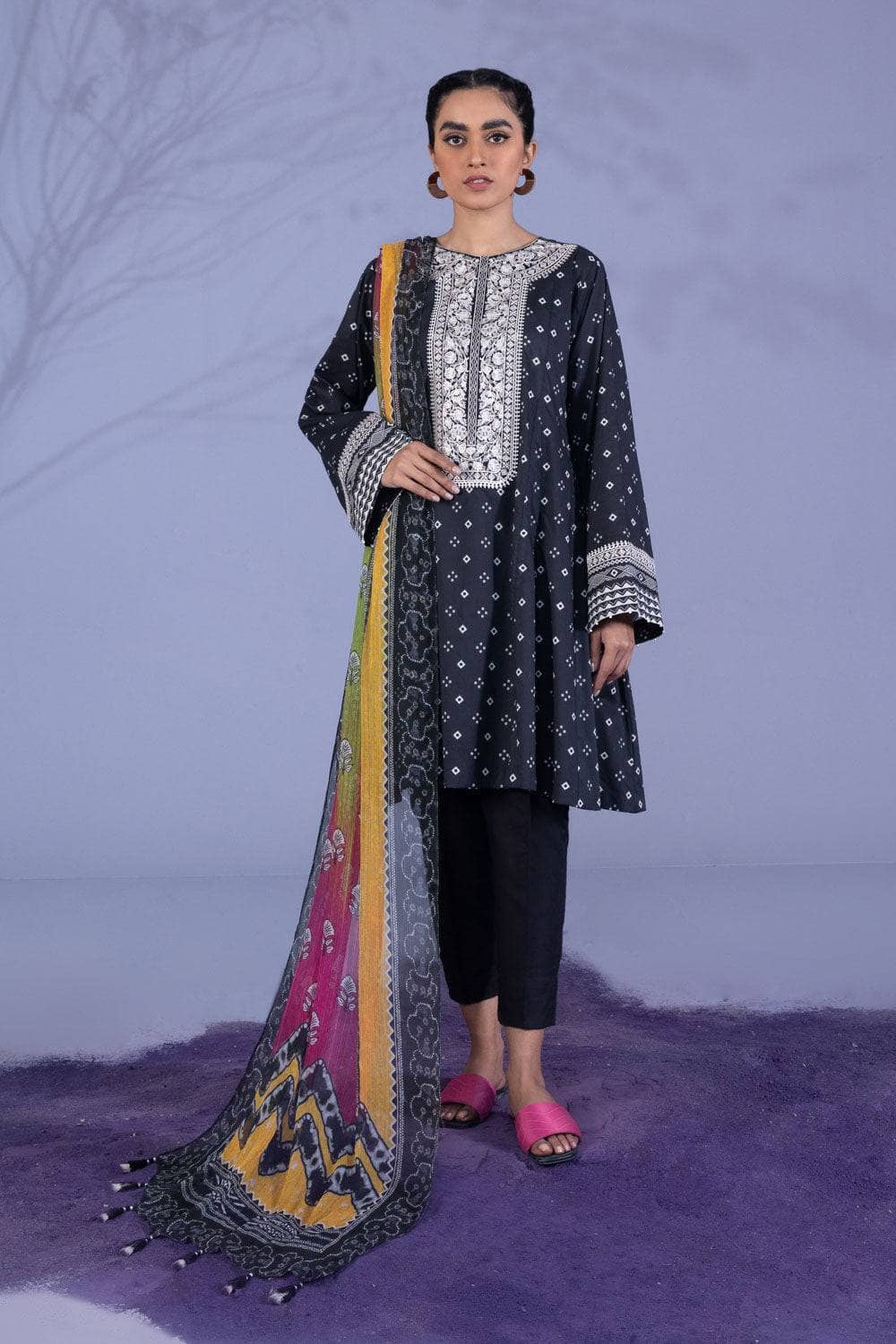 Img_sapphire_lawn_22_awwal_boutique