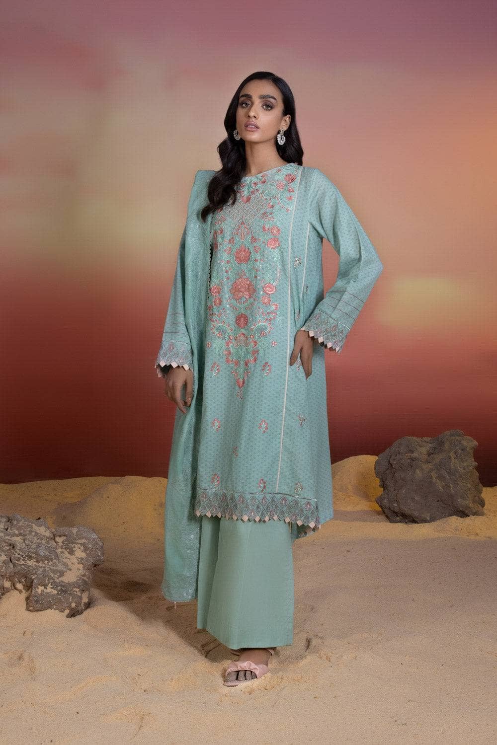 img_sapphire_lawn_22_awwal_boutique
