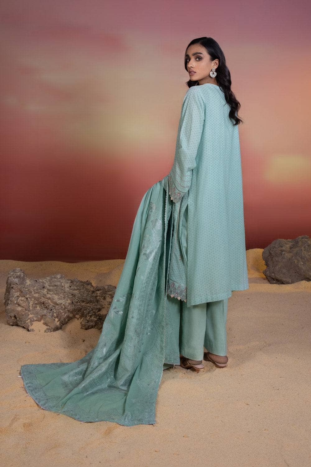 img_sapphire_lawn_22_awwal_boutique