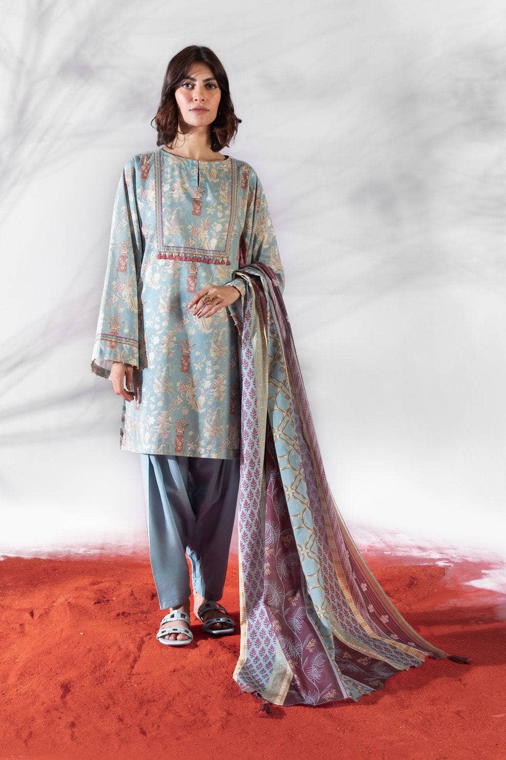 img_sapphire_lawn_22_awwal_boutique