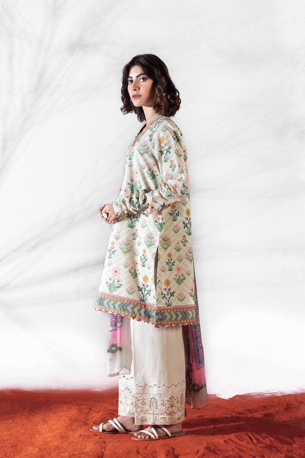 img_sapphire_lawn_22_awwal_boutique
