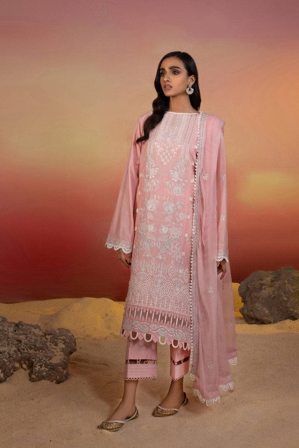 img_sapphire_lawn_22_awwal_boutique