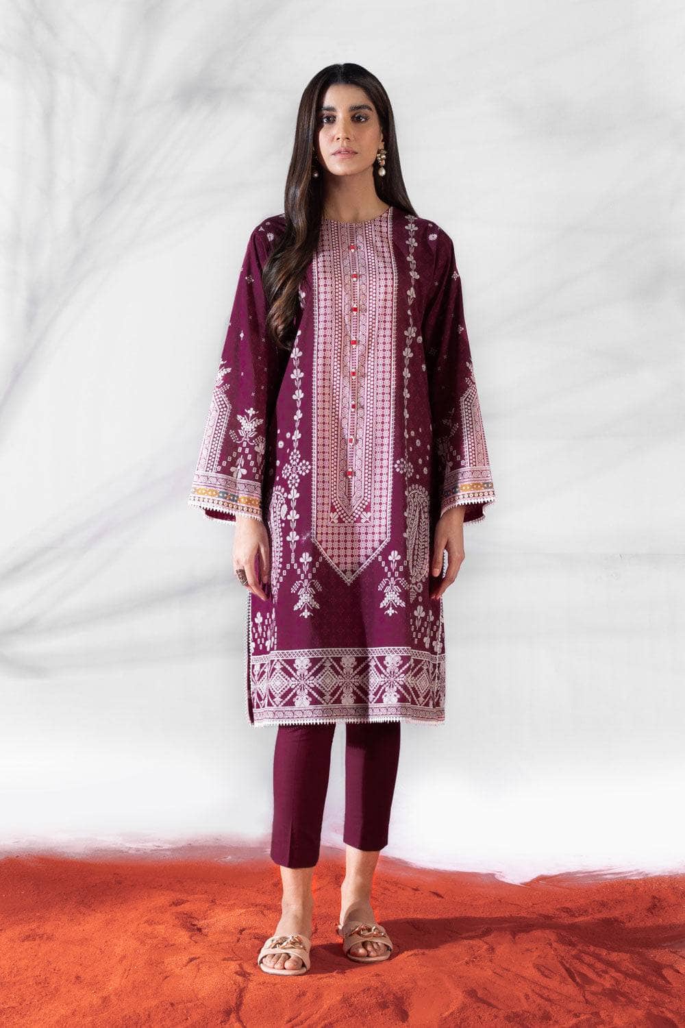 Img_sapphire_lawn_22_awwal_boutique