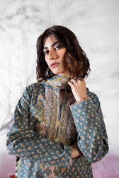 Img_sapphire_lawn_22_awwal_boutique