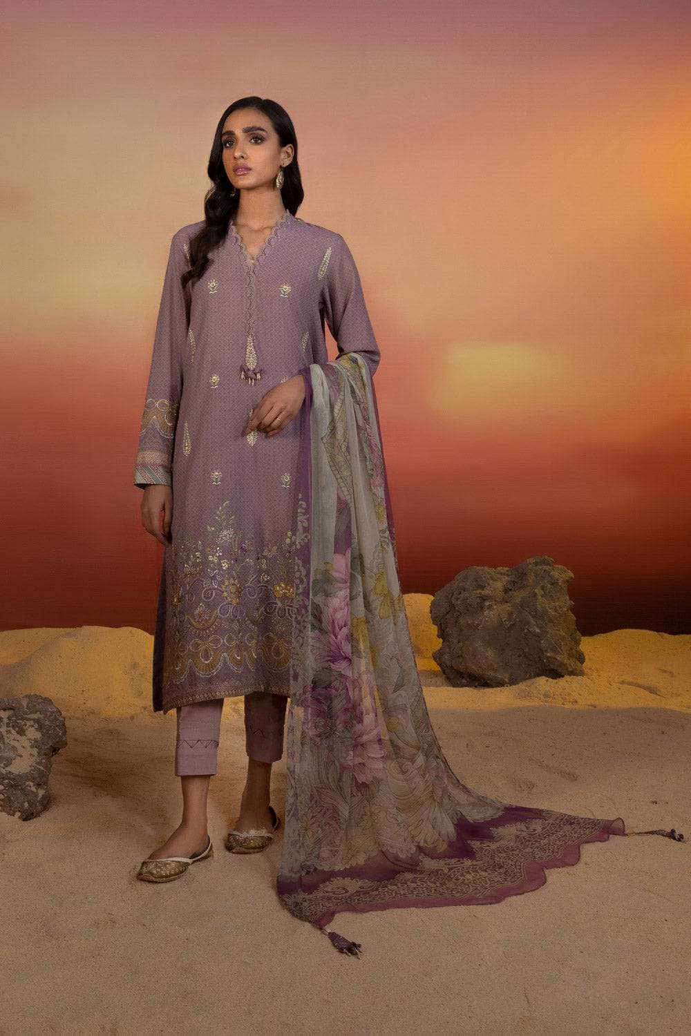 img_sapphire_lawn_2022_awwal_boutique