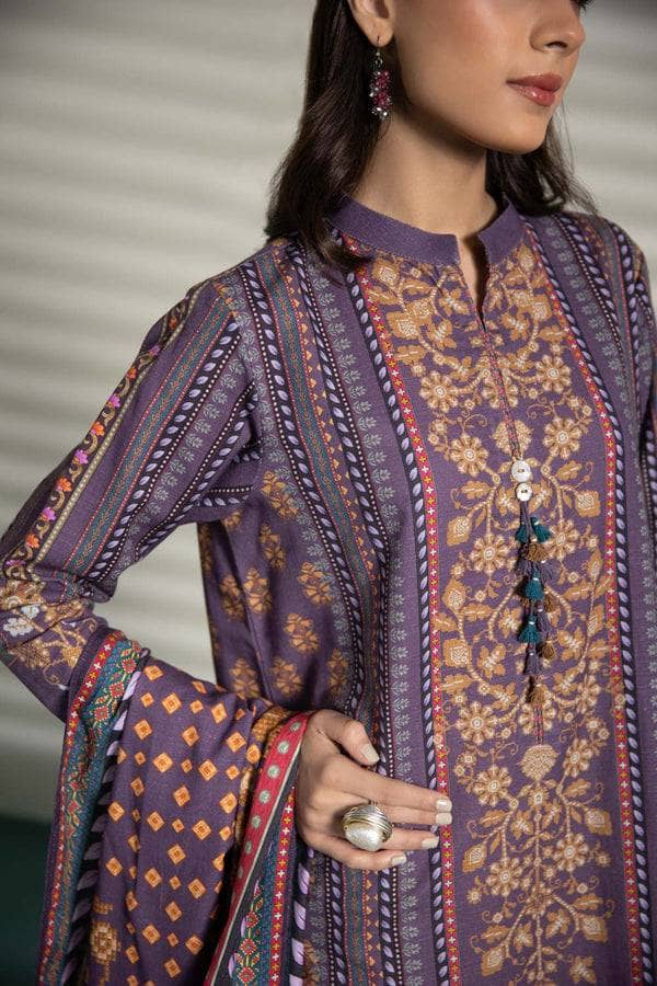 img_sapphire_day_to_day_khaddar_awwal_boutique