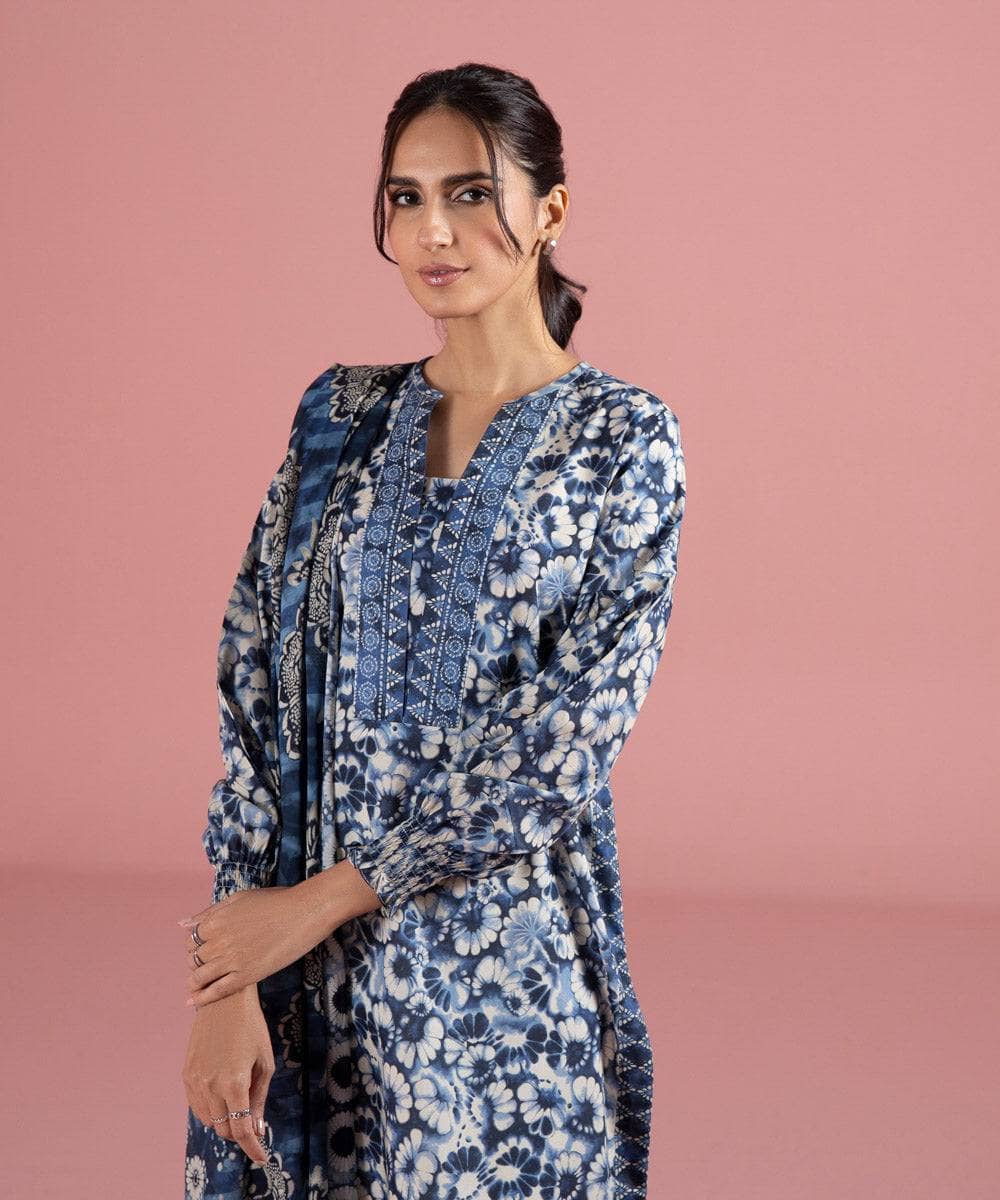 Img_sapphire_day_to_day_lawn_23_awwal_boutique