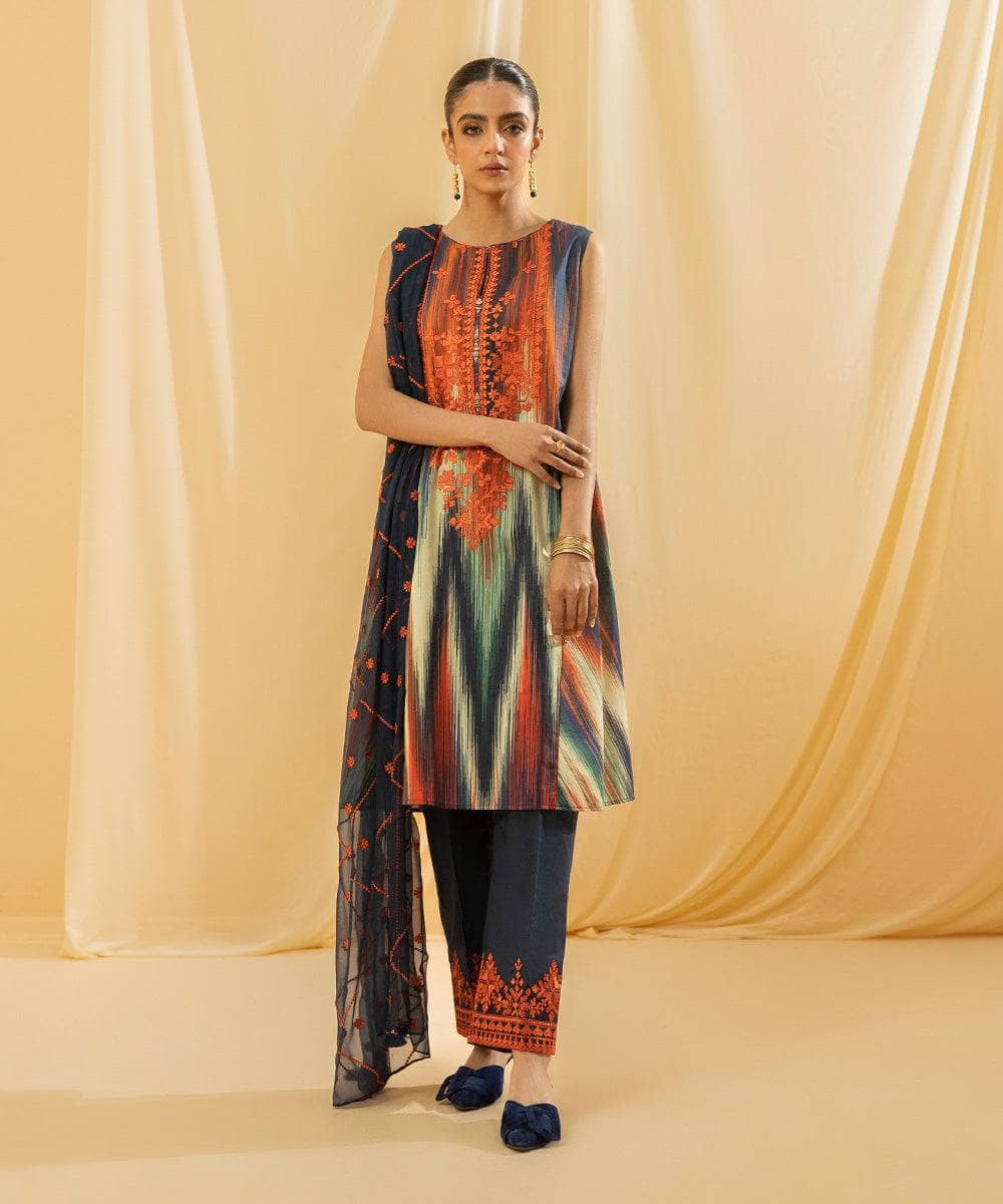 img_sapphire_lawn_23_awwal_boutique