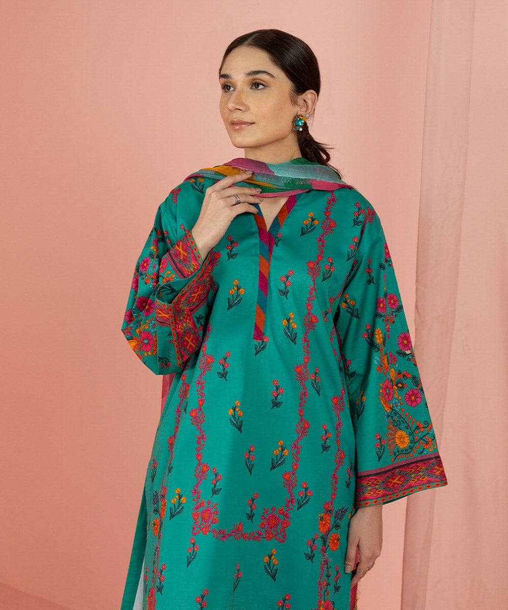 Img_sapphire_lawn_23_awwal_boutique