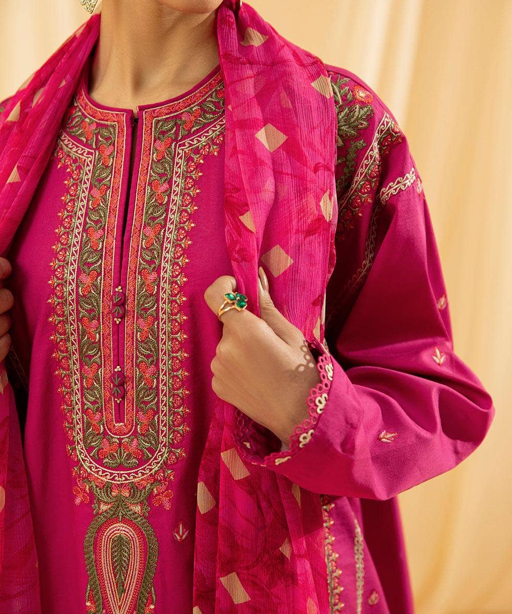 Img_sapphire_lawn_23_awwal_boutique