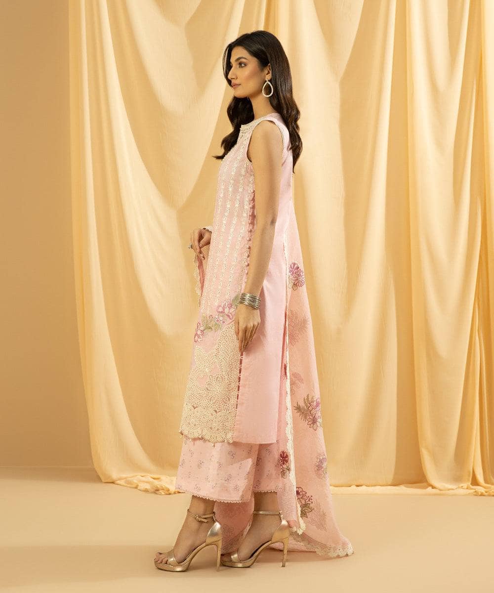 img_sapphire_lawn_23_awwal_boutique