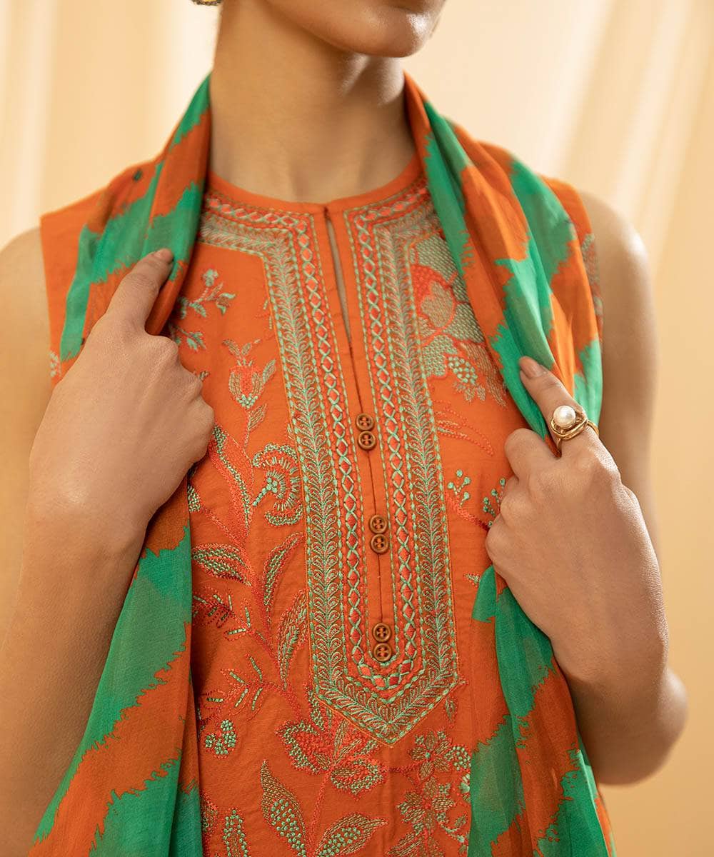 img_sapphire_lawn_23_awwal_boutique