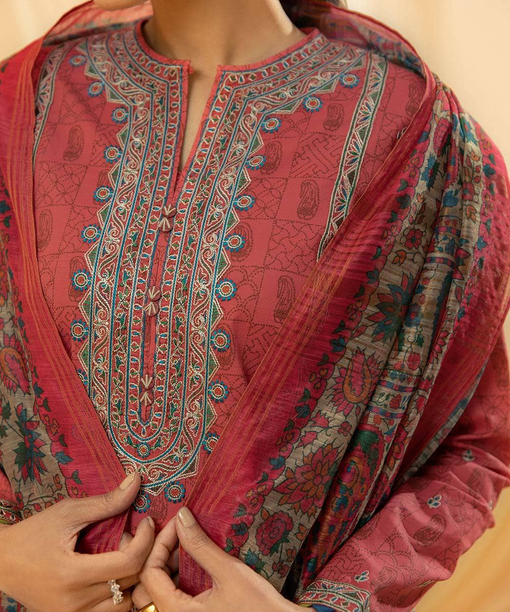 img_sapphire_lawn_23_awwal_boutique