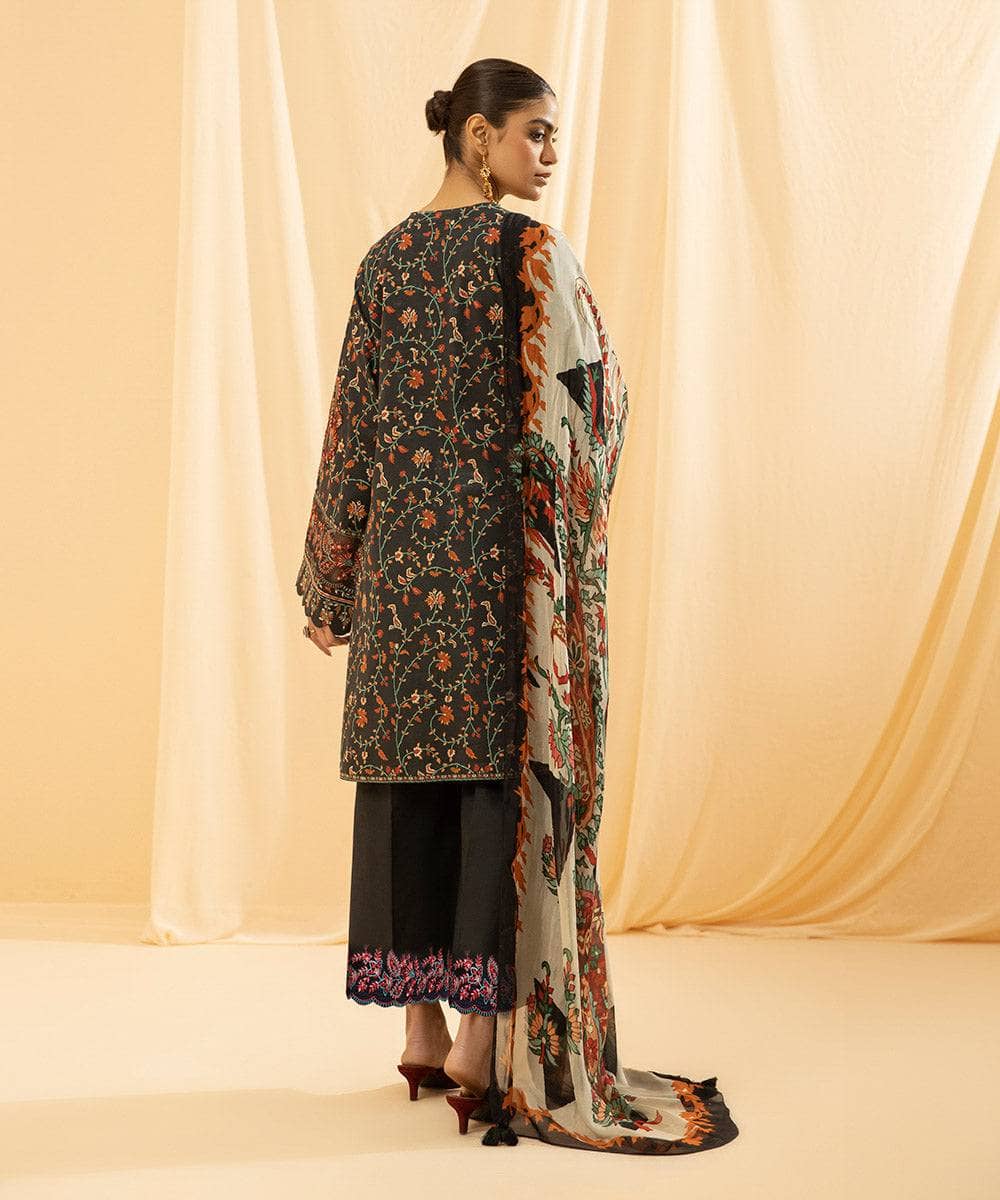 img_sapphire_lawn_23_awwal_boutique