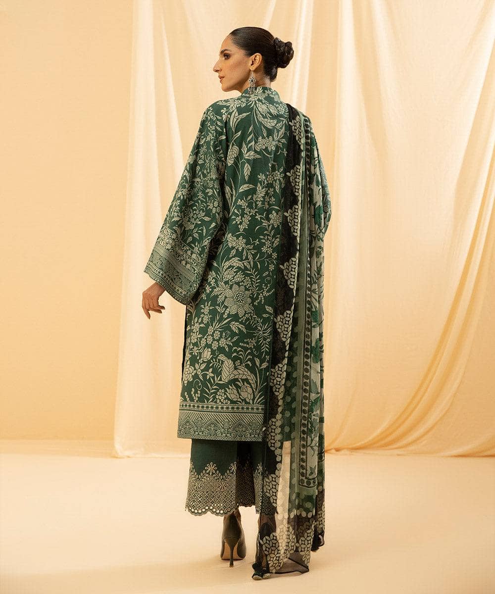 img_sapphire_lawn_23_awwal_boutique
