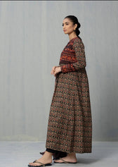 img_sapphire_intermix_awwal_boutique