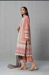 img_sapphire_intermix_2022_awwal_boutique