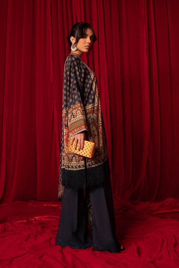 img_sapphire_silk_22_awwal_boutique
