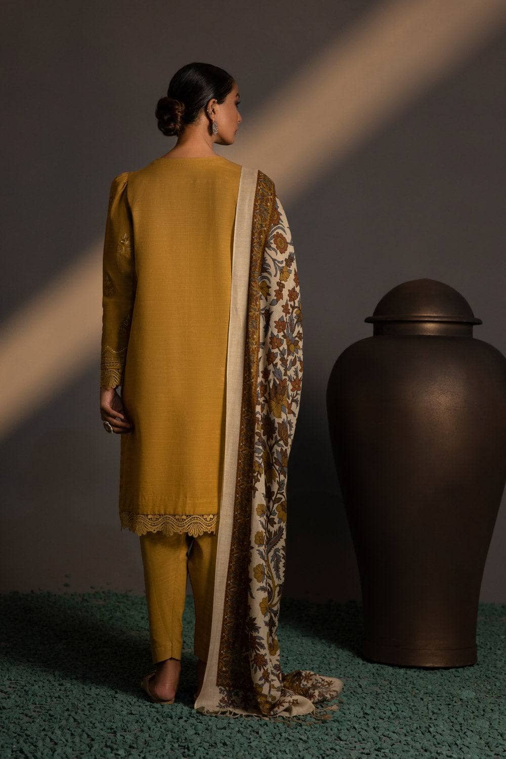 Img_sapphire_winter_2022_awwal_boutique