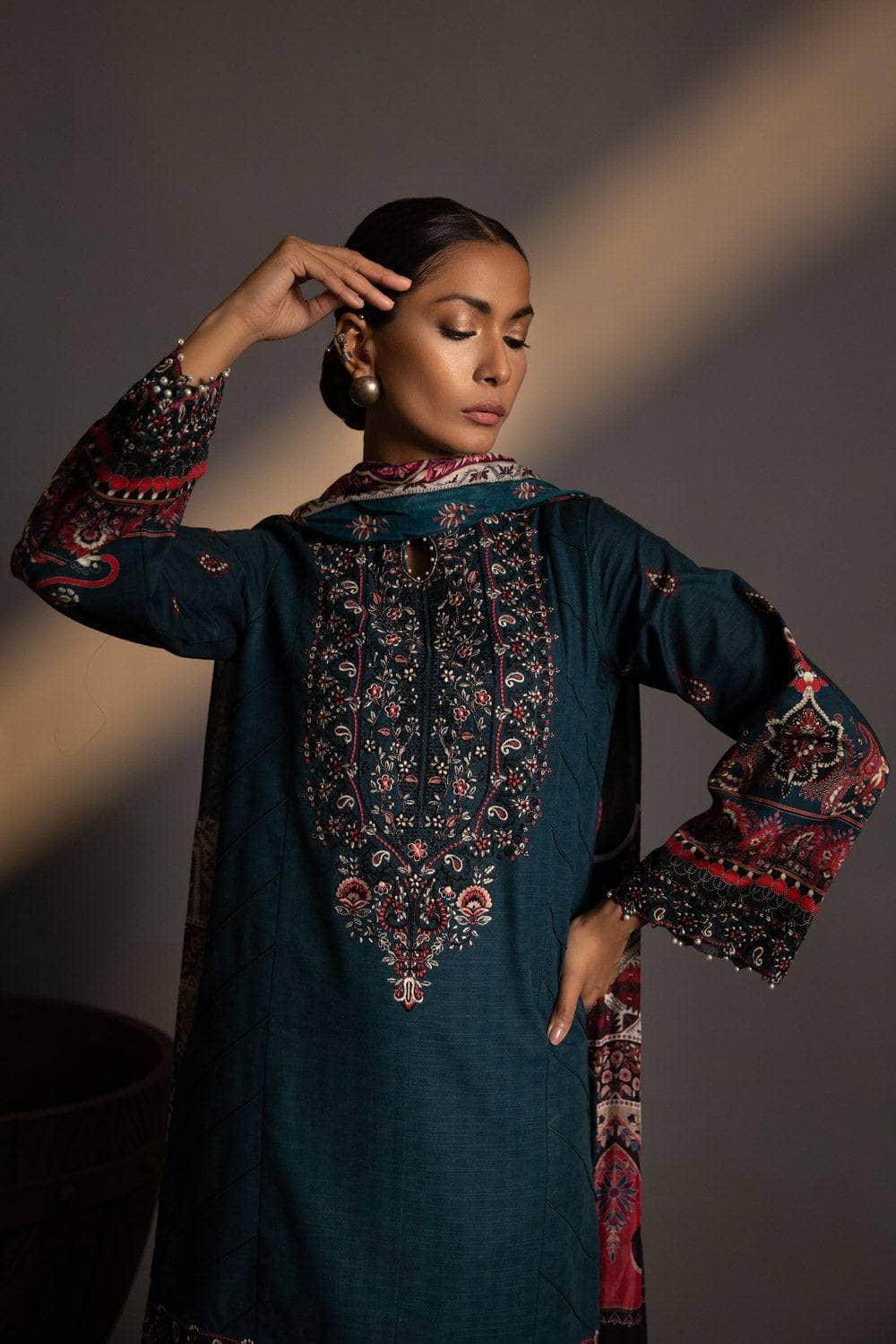 Img_sapphire_winter_2022_awwal_boutique