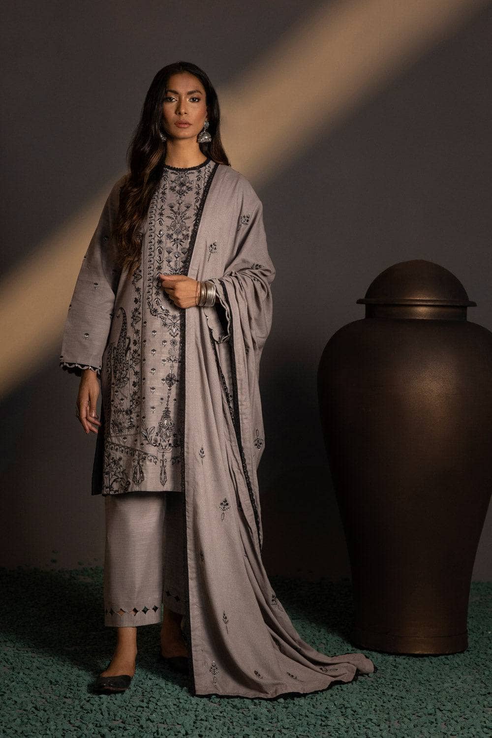Img_sapphire_winter_2022_awwal_boutique