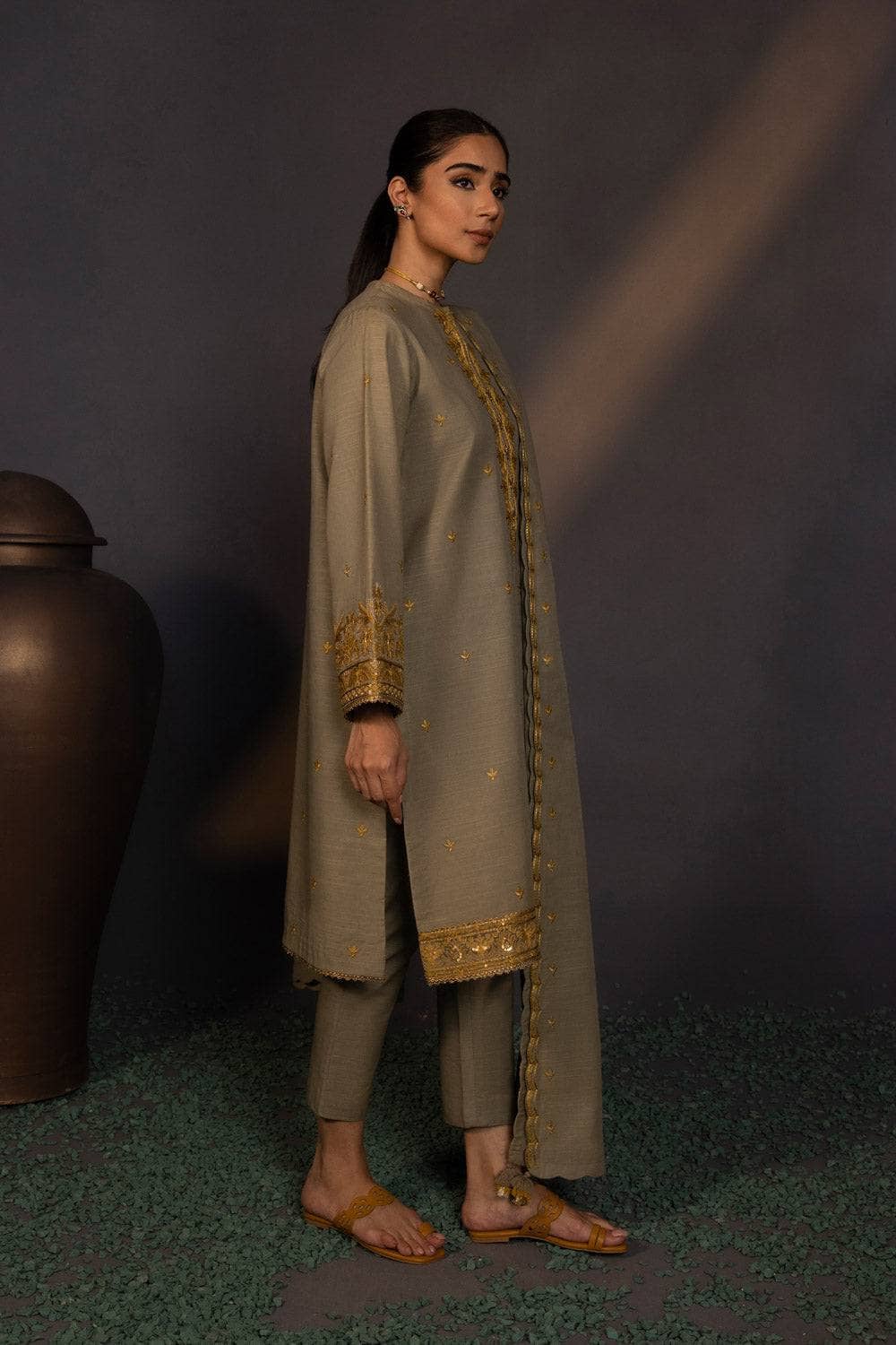 Img_sapphire_winter_2022_awwal_boutique