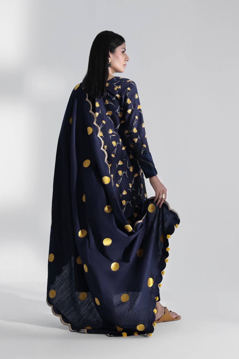img_sapphire_winter_2022_awwal_boutique