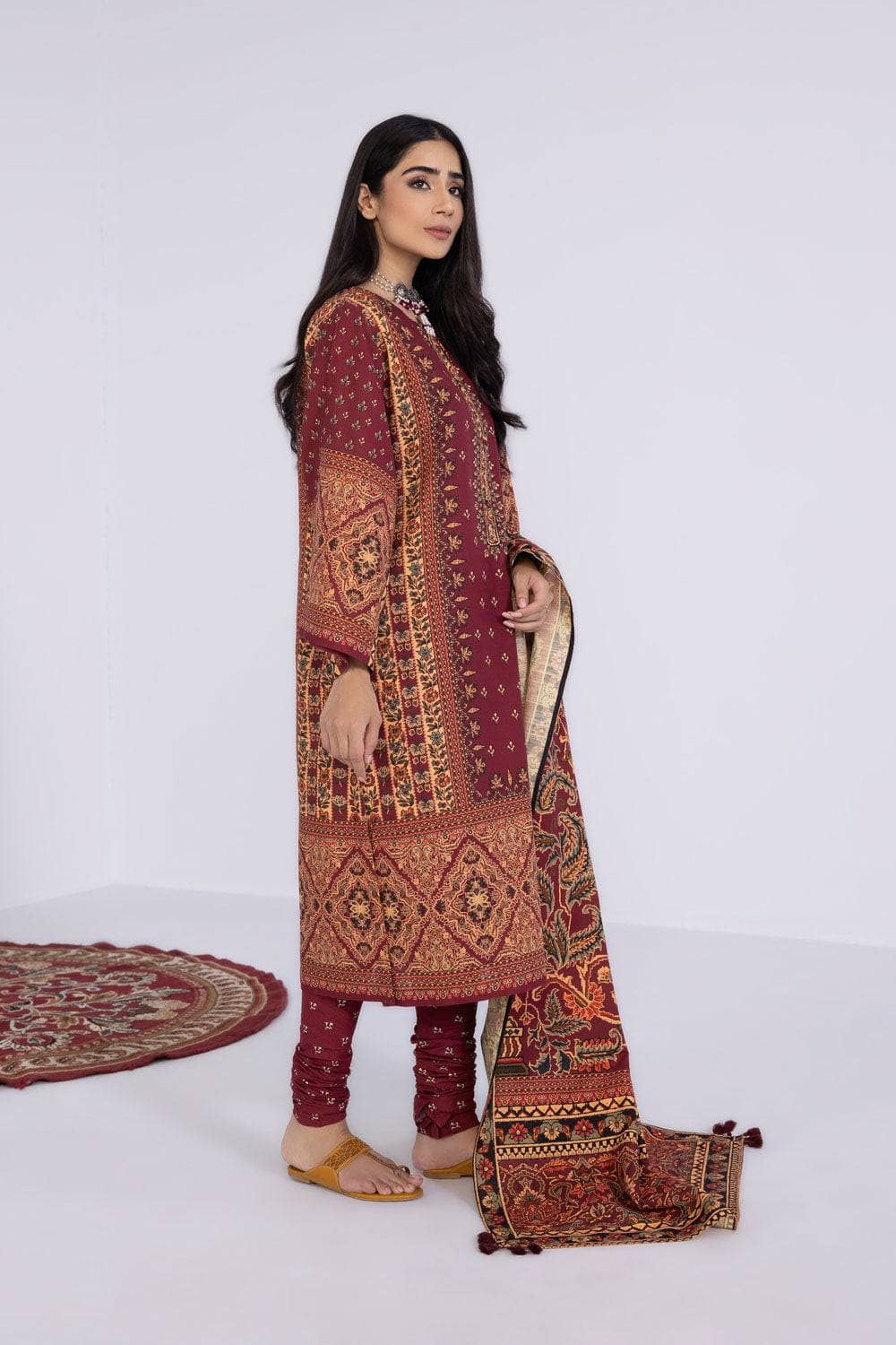 img_sapphire_winter_2022_awwal_boutique