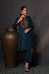 img_sapphire_winter_2022_awwal_boutique
