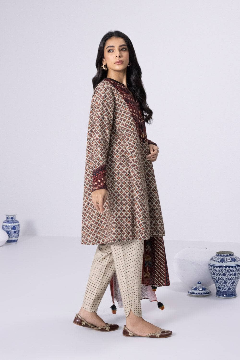 img_sapphire_winter_2022_awwal_boutique