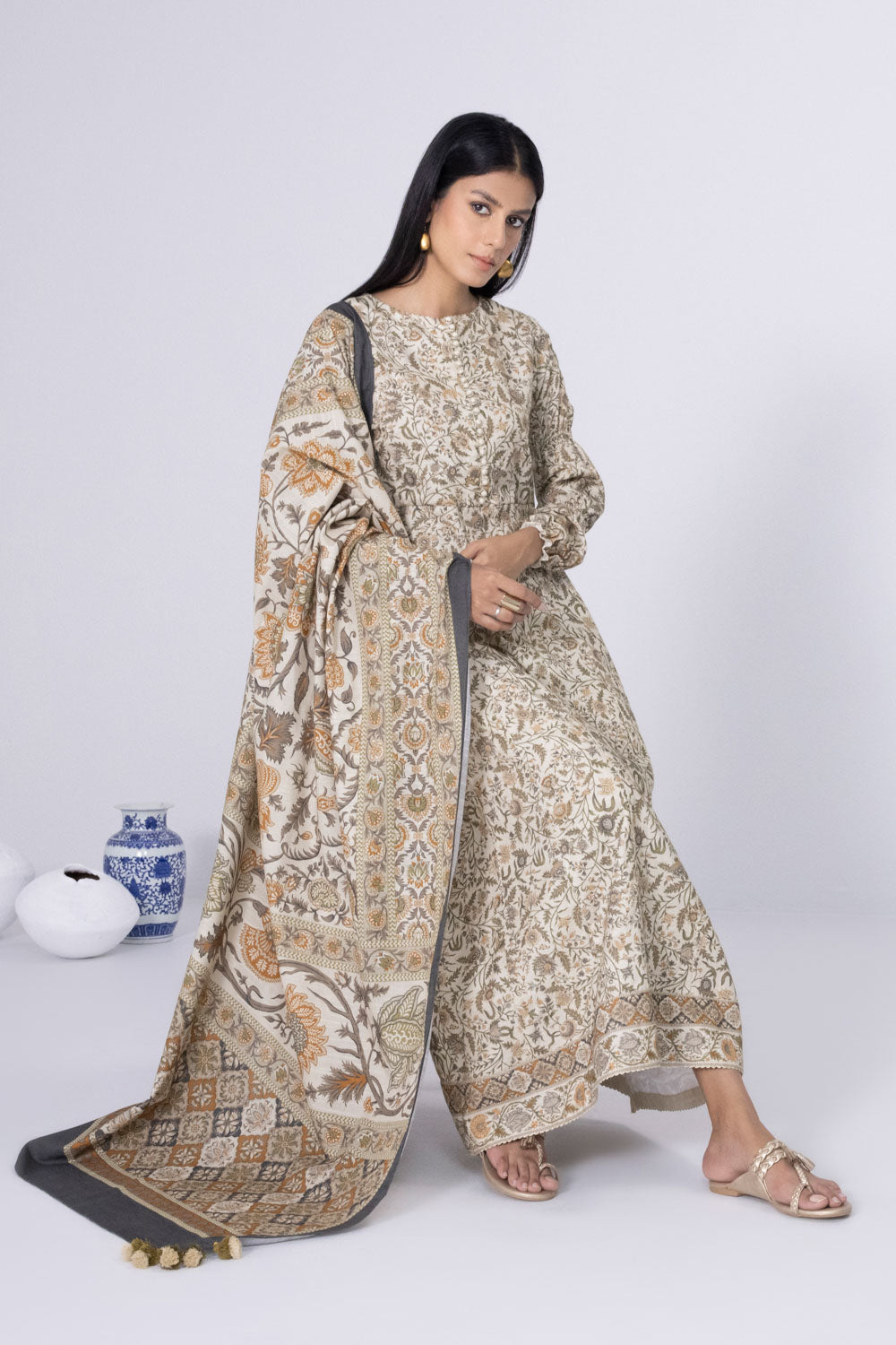 img_sapphire_winter_2022_awwal_boutique