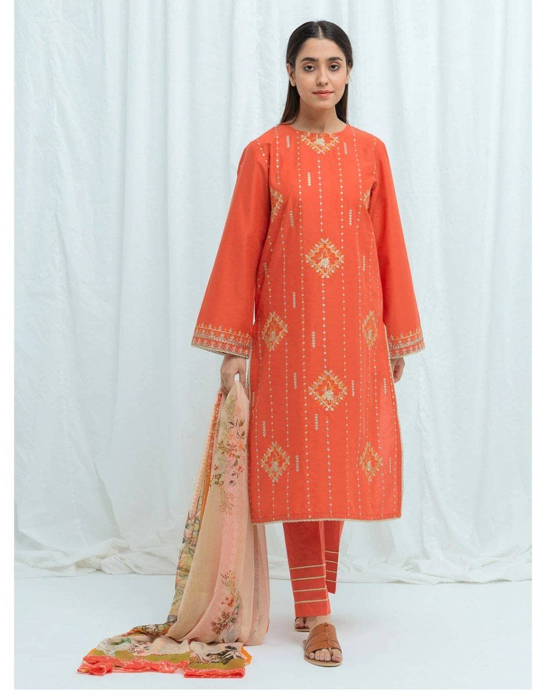 img_beechtree_lawn_2021_awwal_boutique