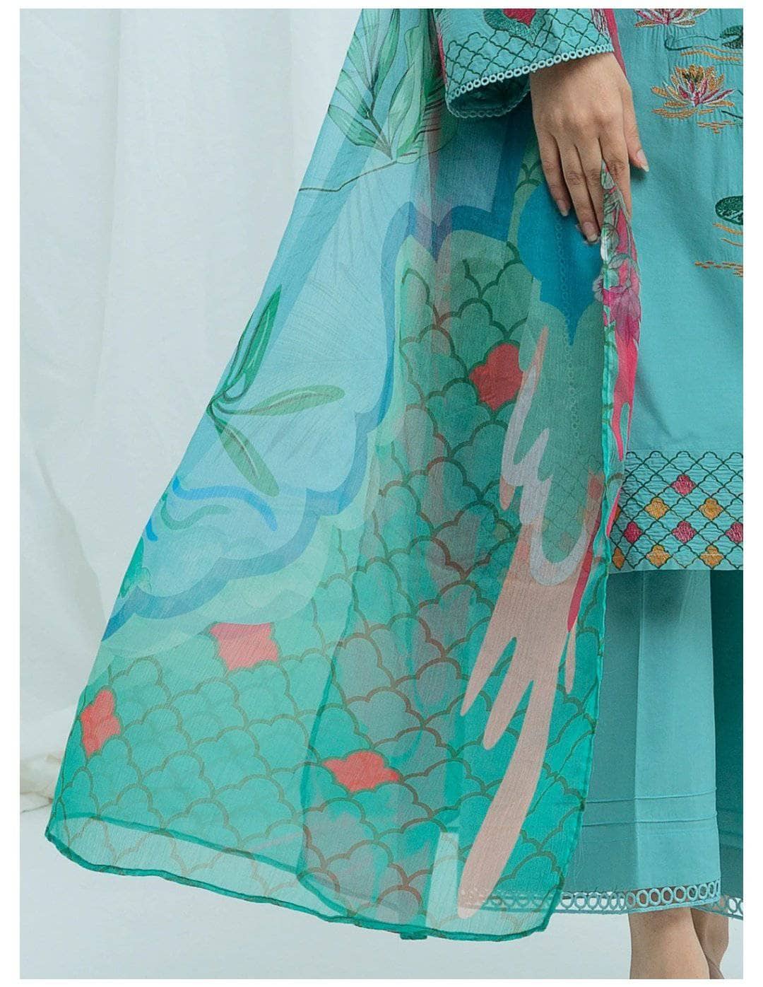 img_beechtree_lawn_2021_awwal_boutique