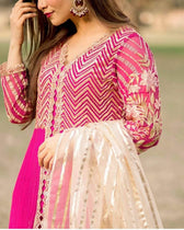 img_spotted_in_serene_awwal_boutique