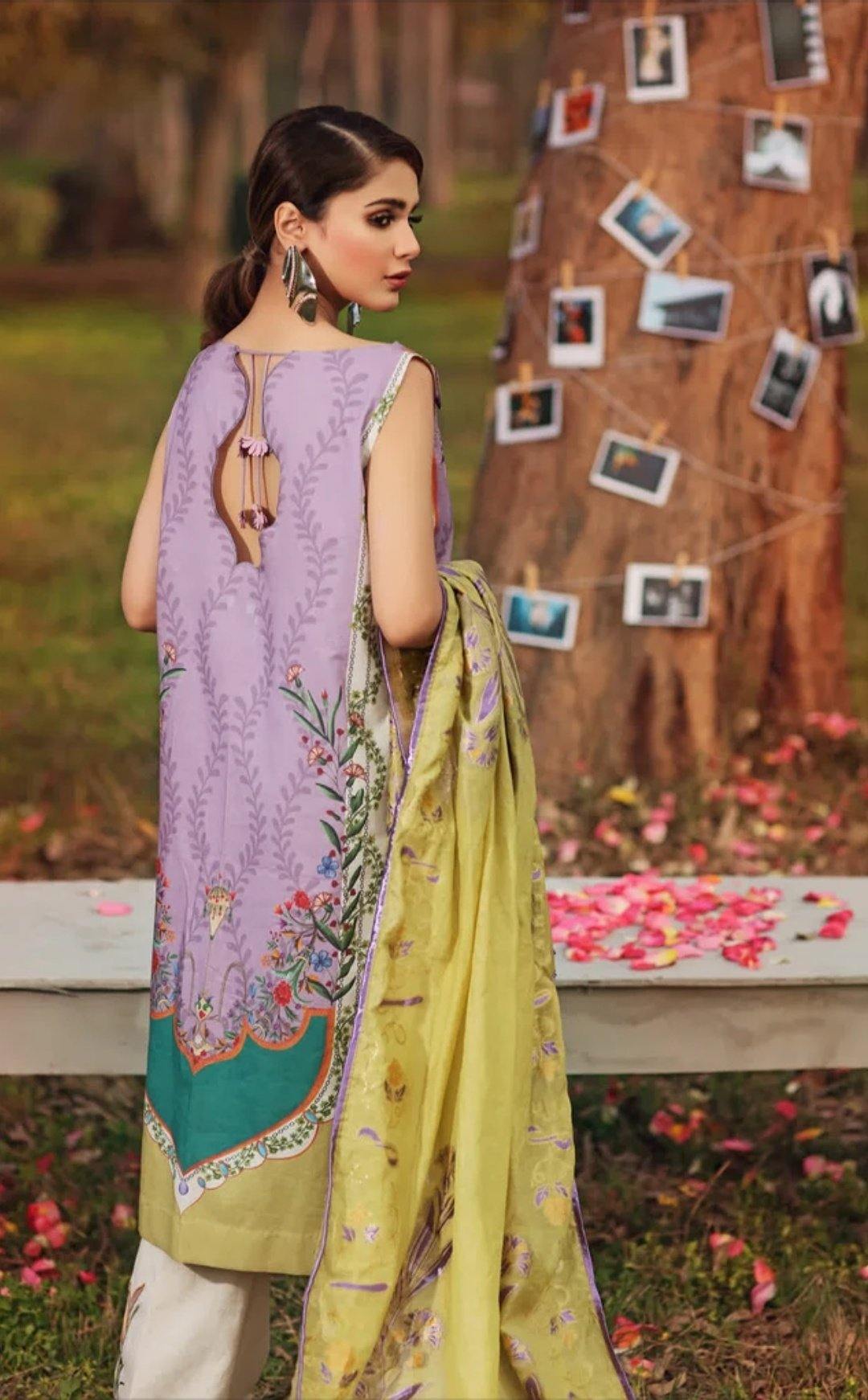 img_shiza_hassan_lawn_collection_awwal_boutique