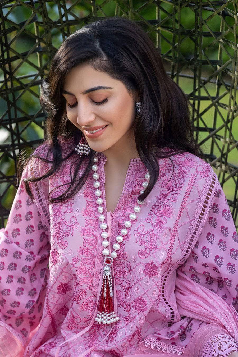 img_sobia_nazir_lawn_collection_2021_awwal_boutique
