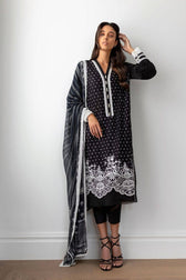 img_sobia_nazir_monochrome_lawn_2021_awwal_boutique