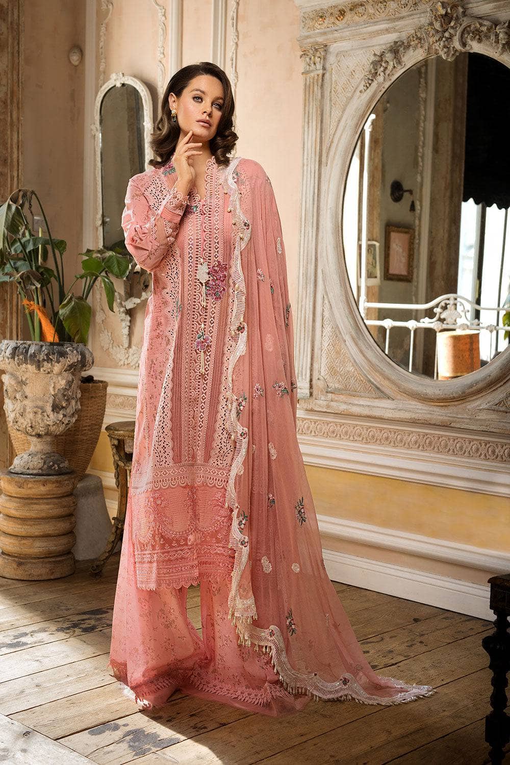 img_sobia_nazir_lawn_23_awwal_boutique