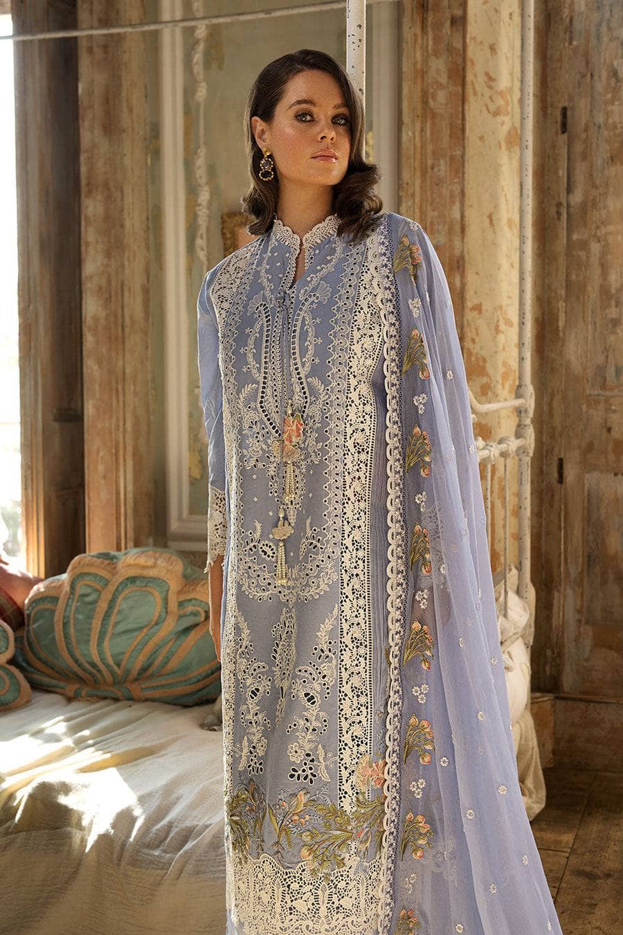 img_sobia_nazir_lawn_23_awwal_boutique