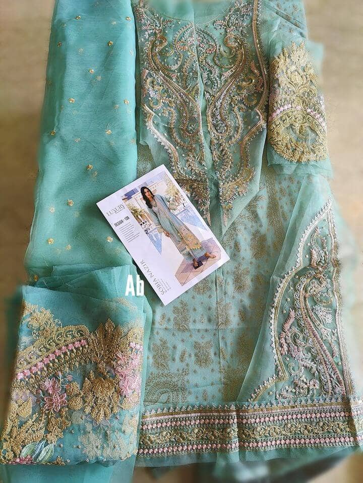 img_sobia_nazir_lawn_22_awwal_boutique
