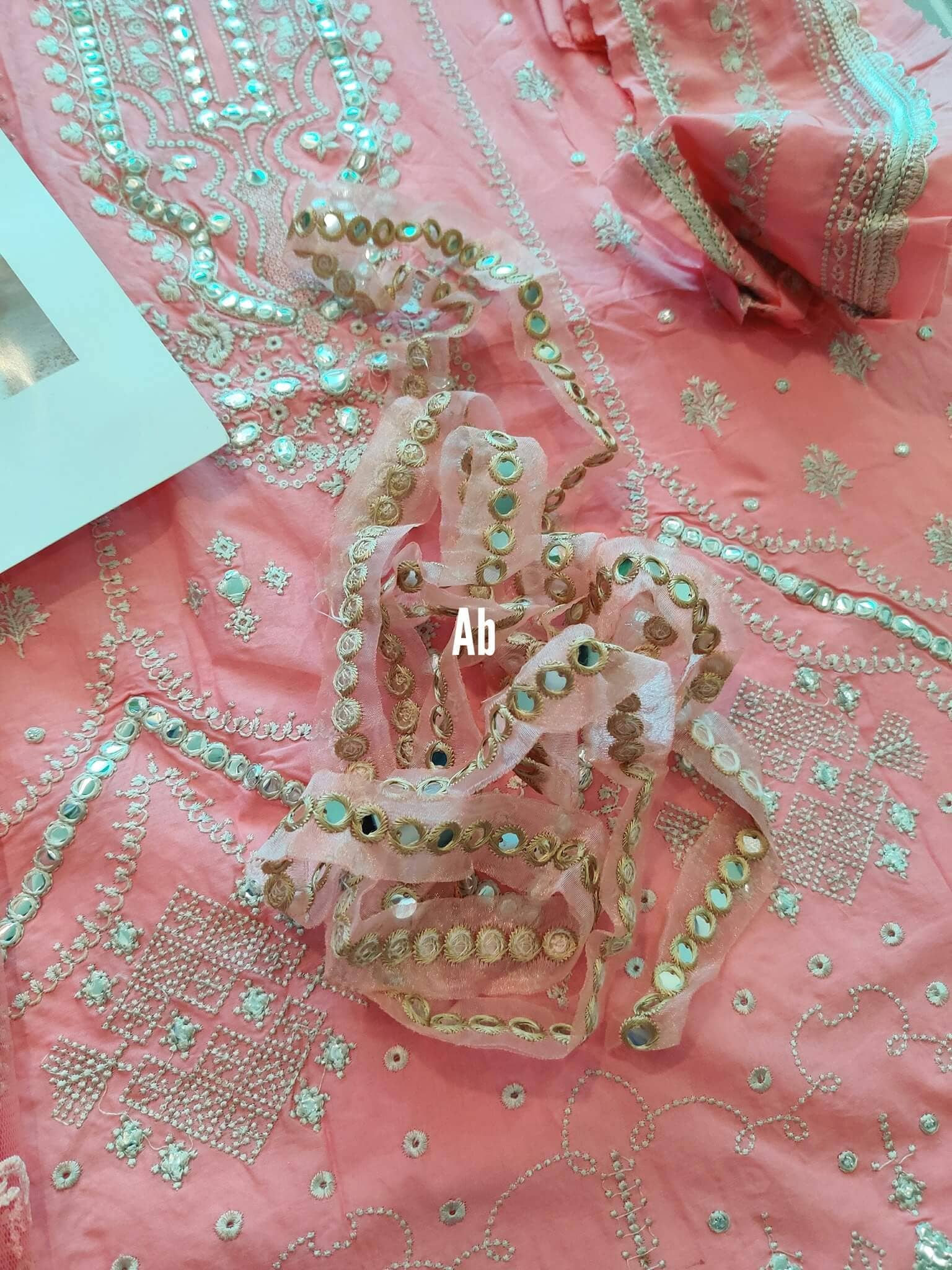 img_open_pic_sobia_nazir_vital_lawn_awwal_boutique