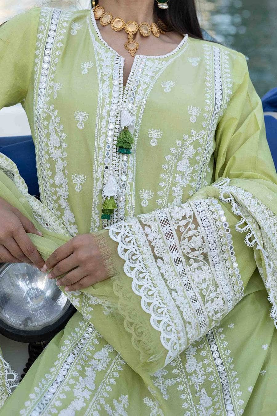 img_sobia_nazir_lawn_22_awwal_boutique