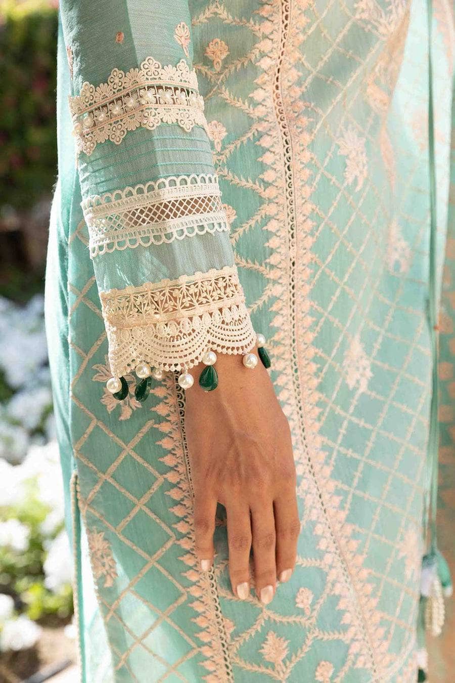img_sobia_nazir_lawn_22_awwal_boutique