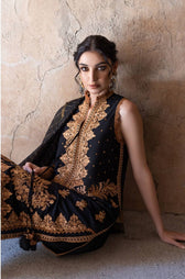 img_sobia_nazir_vital_lawn_22_awwal_boutique