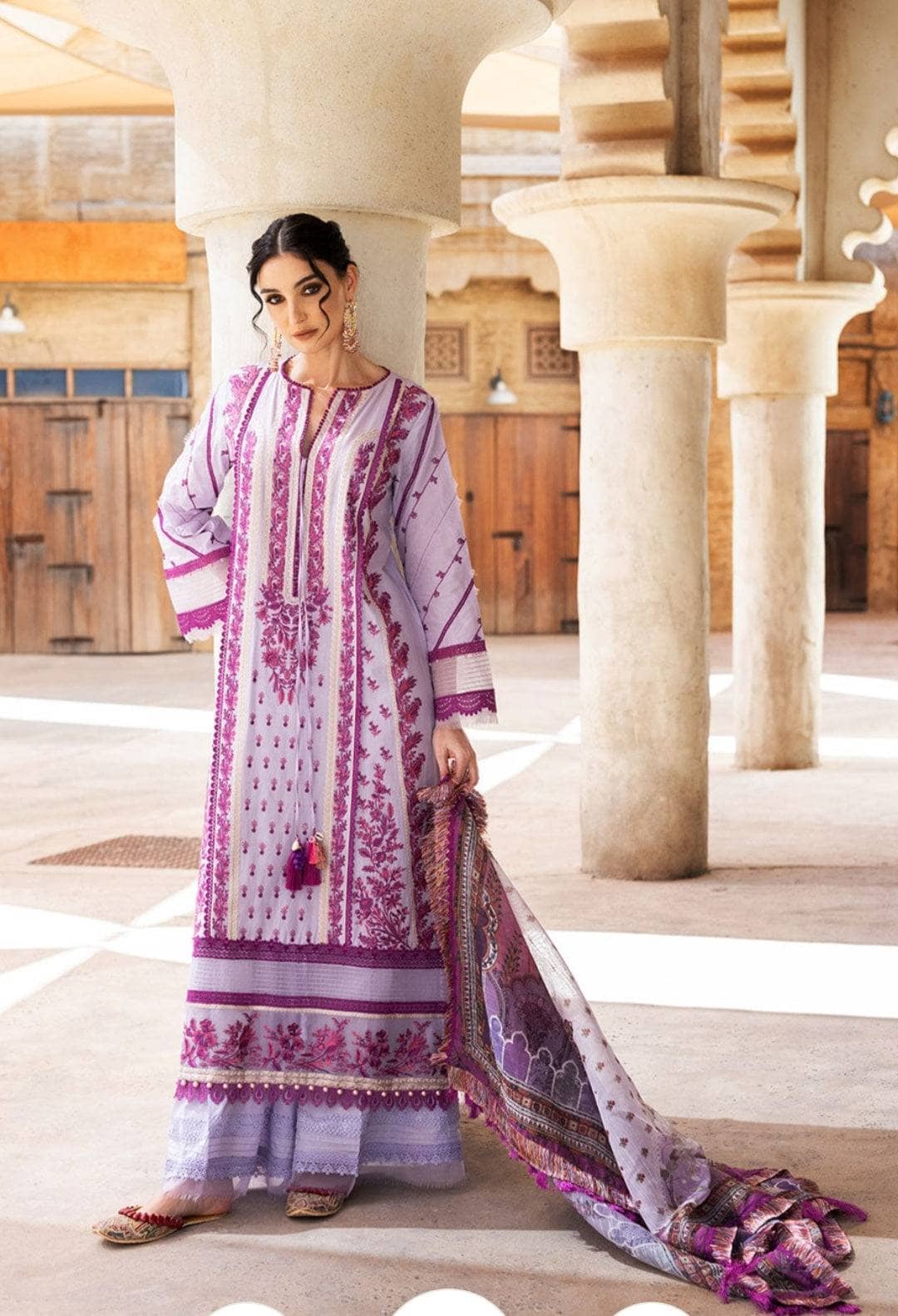 img_sobia_nazir_vital_lawn_22_awwal_boutique