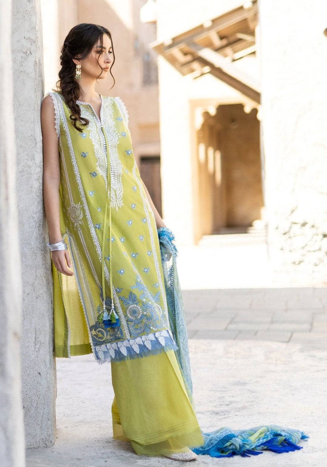 img_sobia_nazir_vital_lawn_22_awwal_boutique