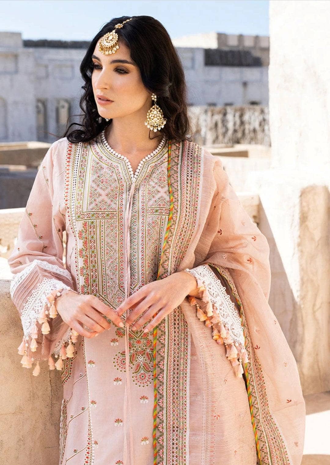 img_sobia_nazir_vital_lawn_22_awwal_boutique