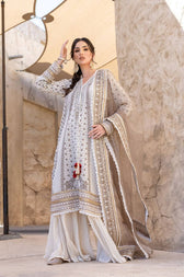 img_sobia_nazir_vital_lawn_22_awwal_boutique