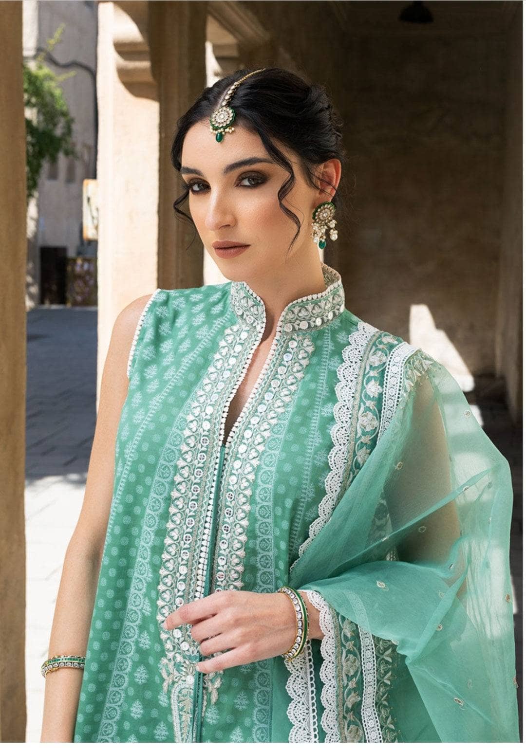 img_sobia_nazir_vital_lawn_22_awwal_boutique