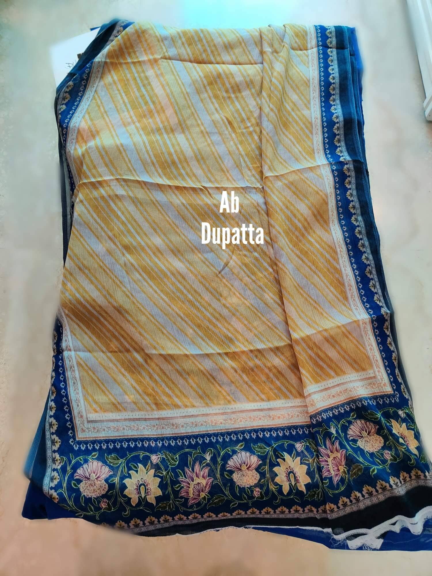 img_open_pic_sobia_nazir_vital_lawn_awwal_boutique